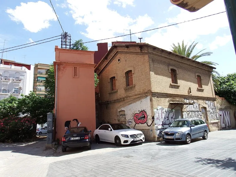 A la altura del ojo: por qué la planta baja decide si entramos o seguimos de paseo